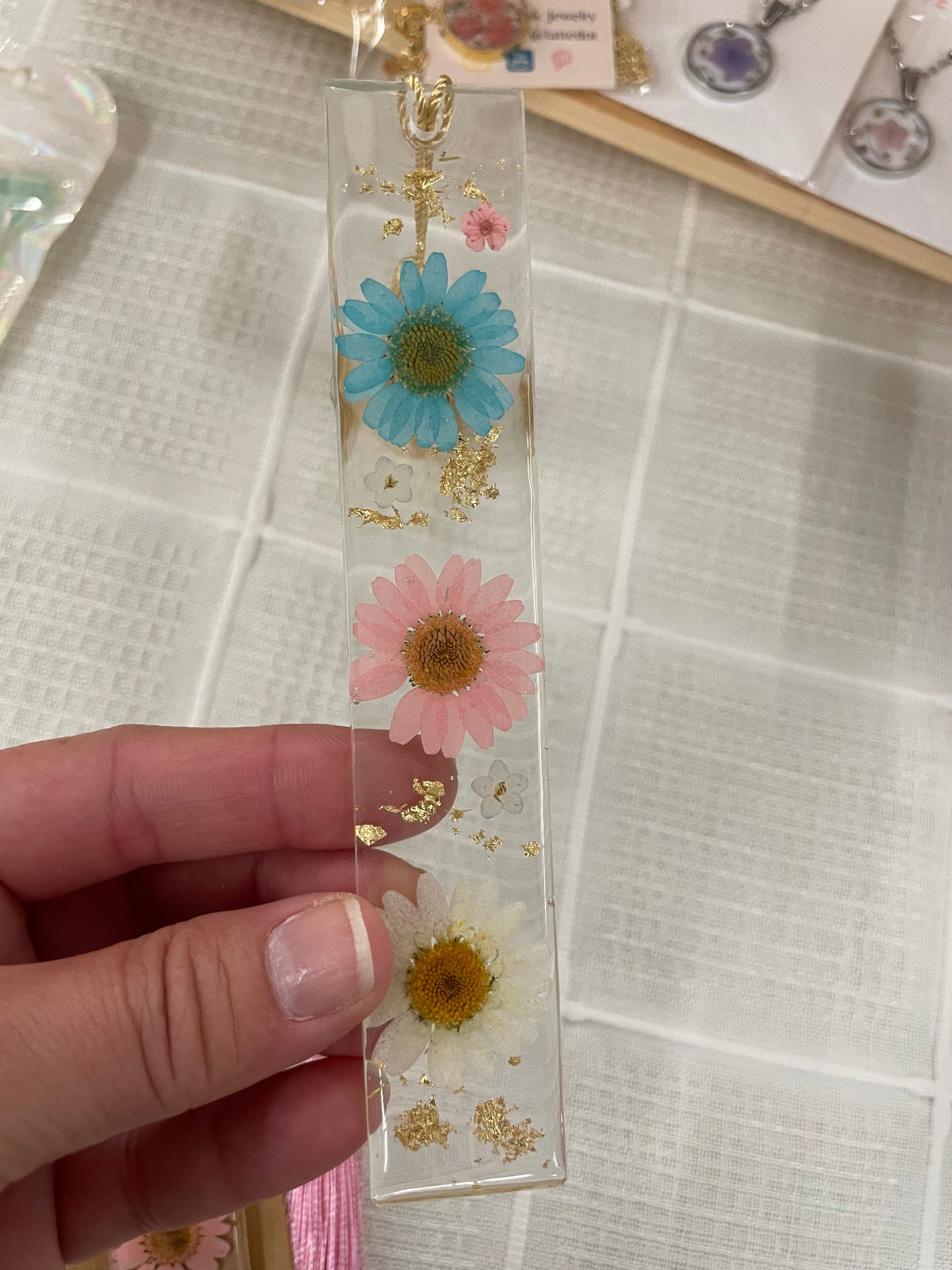 Pressed Flower Resin Bookmark – Full-Size Botanical Bookmark with Spring Florals