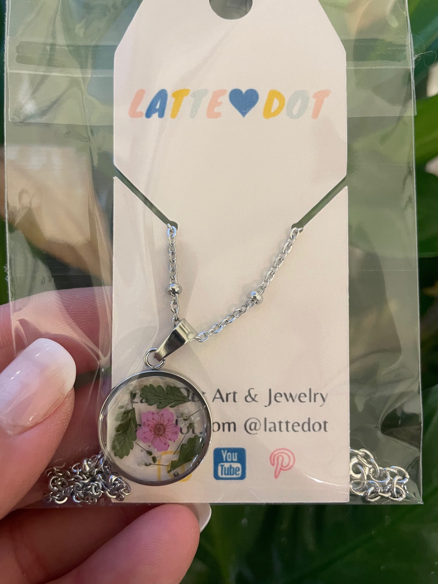Dainty Floral and Fern Resin Necklace in Silver Satellite