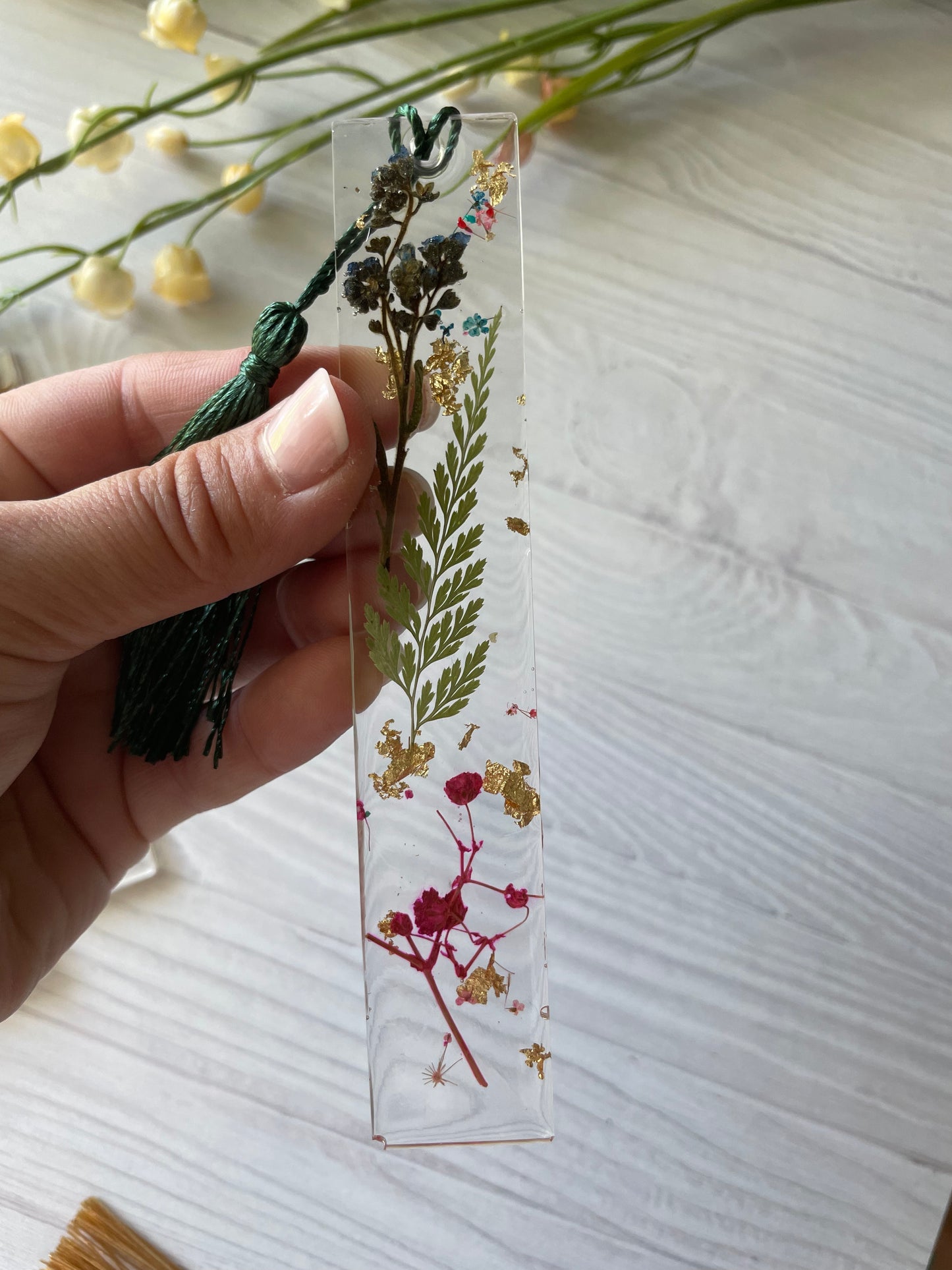 Pressed Flower Resin Bookmark – Full-Size Botanical Bookmark with Spring Florals