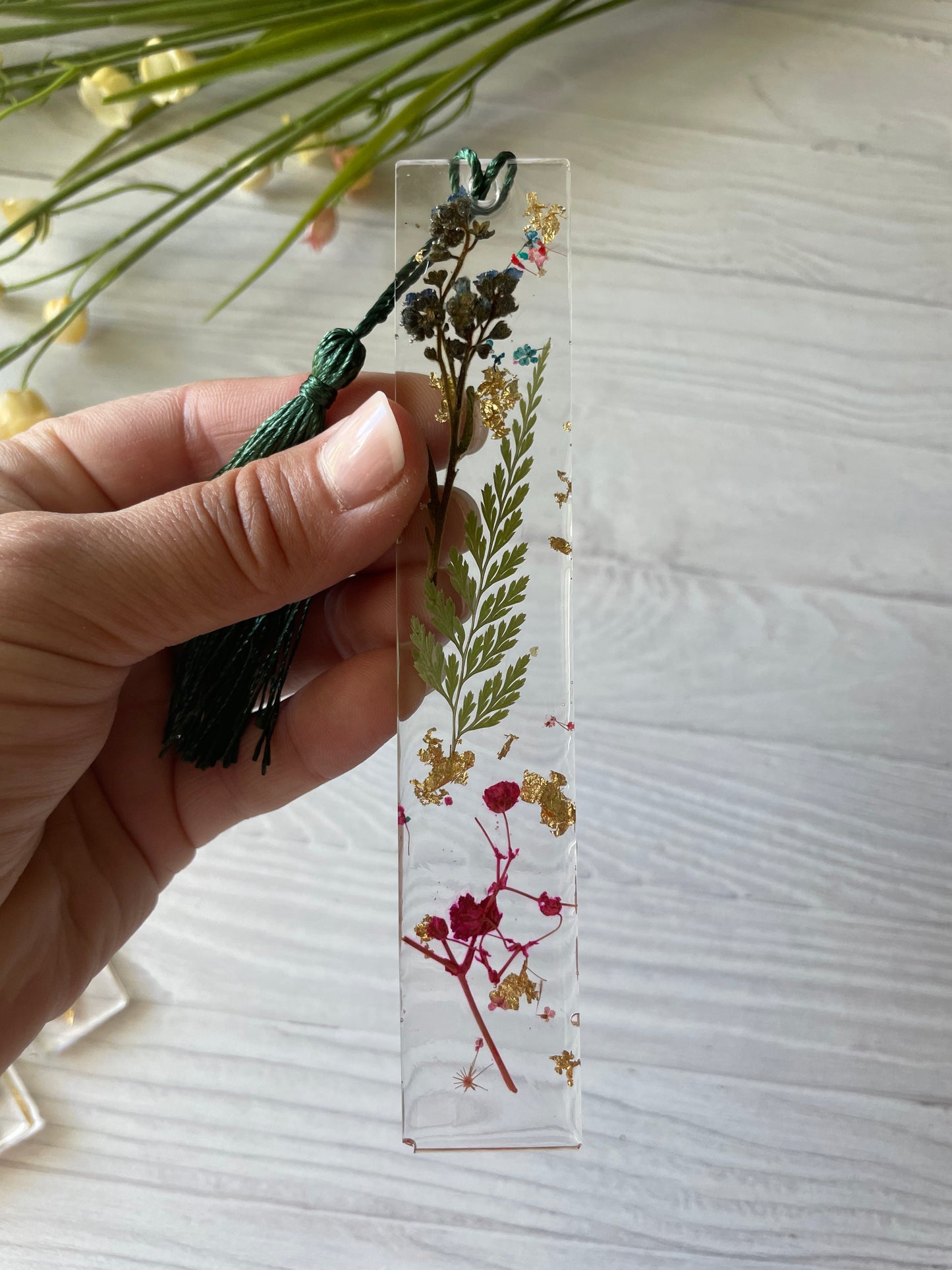 Pressed Flower Resin Bookmark – Full-Size Botanical Bookmark with Spring Florals