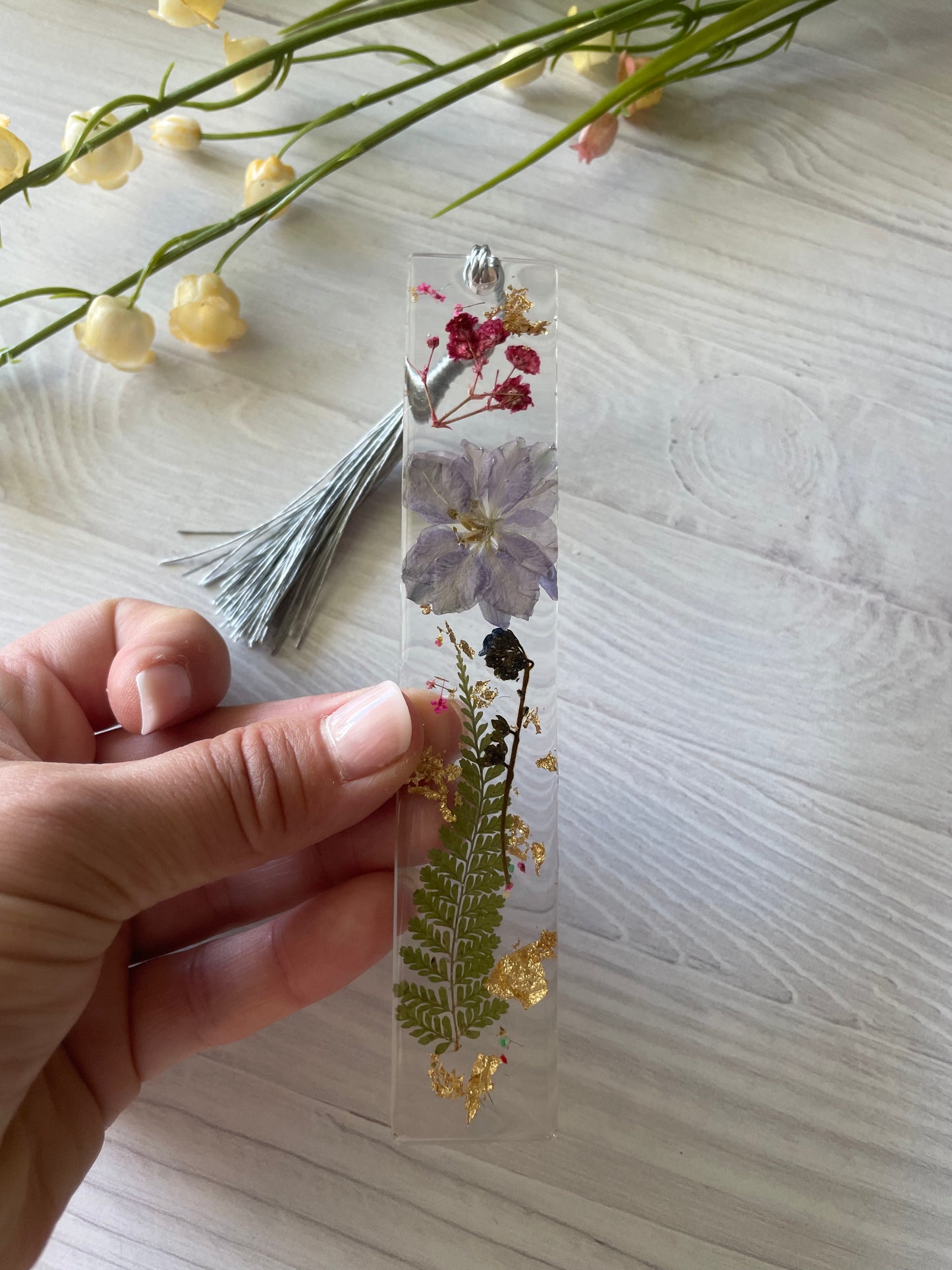 Pressed Flower Resin Bookmark – Full-Size Botanical Bookmark with Spring Florals