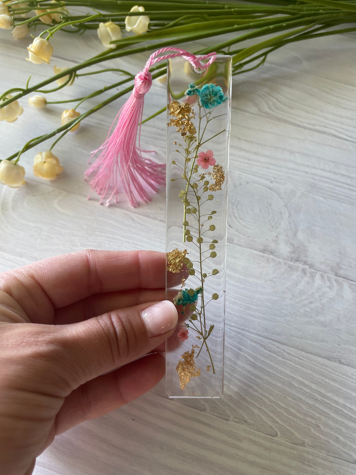 Pressed Flower Resin Bookmark – Full-Size Botanical Bookmark with Spring Florals