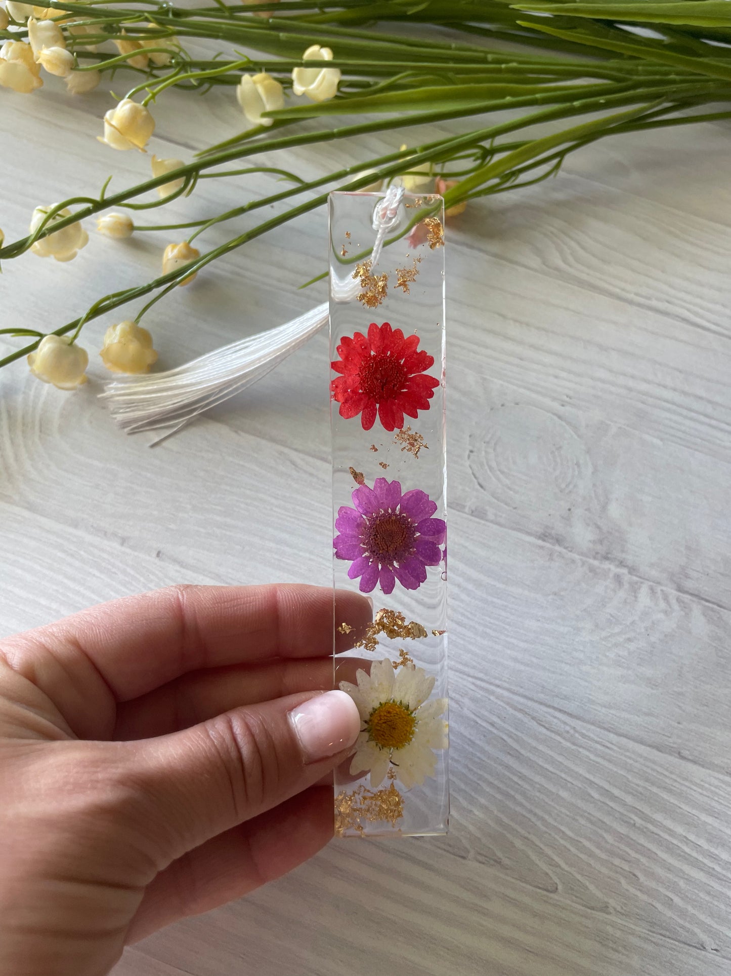 Pressed Flower Resin Bookmark – Full-Size Botanical Bookmark with Spring Florals