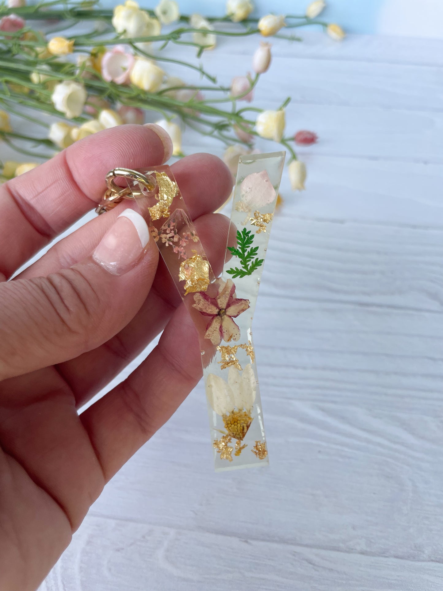Clear Wildflower Keychain Letter
