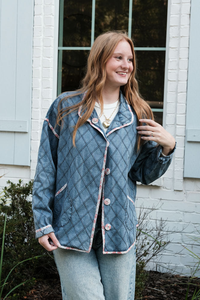 💎 Listing: Lightweight Diamond Quilted Denim Jacket – 100% Cotton